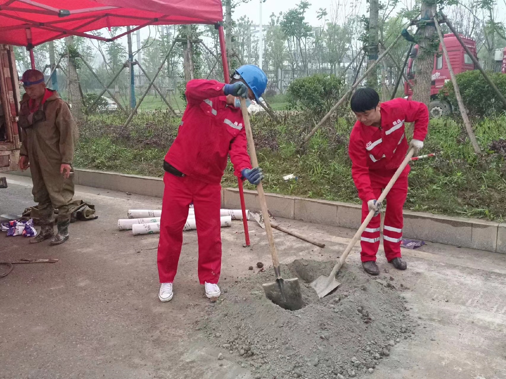 滑县管道疏通哪家好】及时进行市政管道清淤